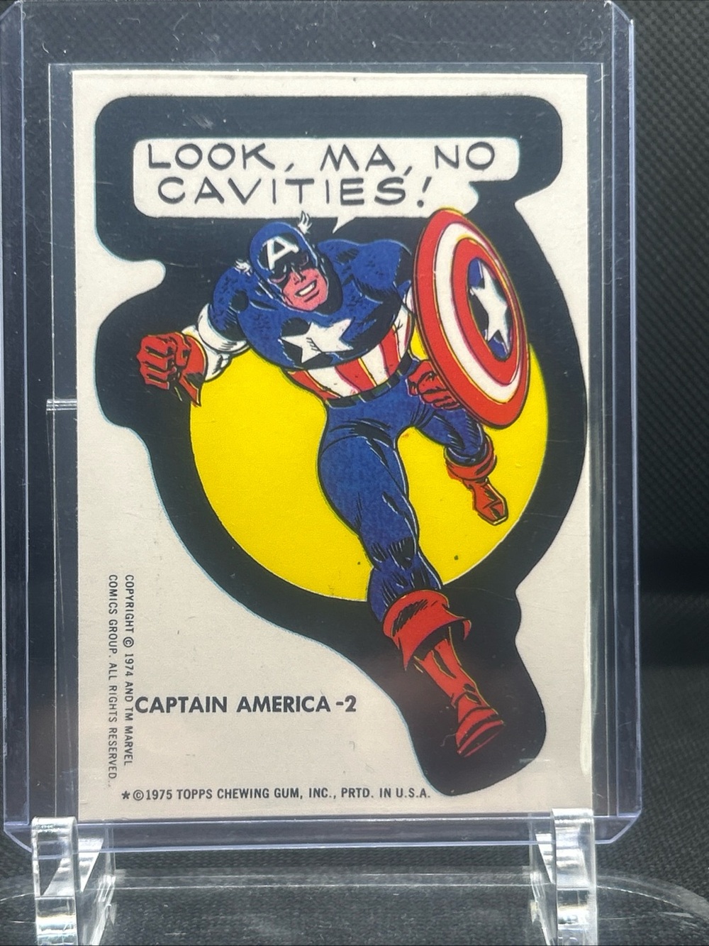 1975 Topps Hulk-1 Who Stole My Right Guard? Trading Card